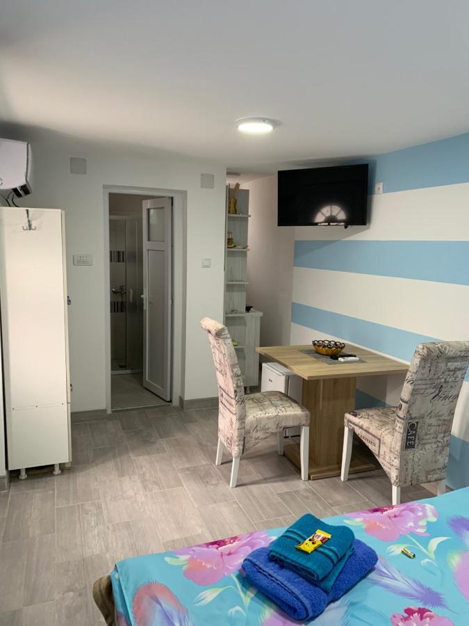 Ferienwohnung Vrdnicka Bajka Vrdnik Exterior foto