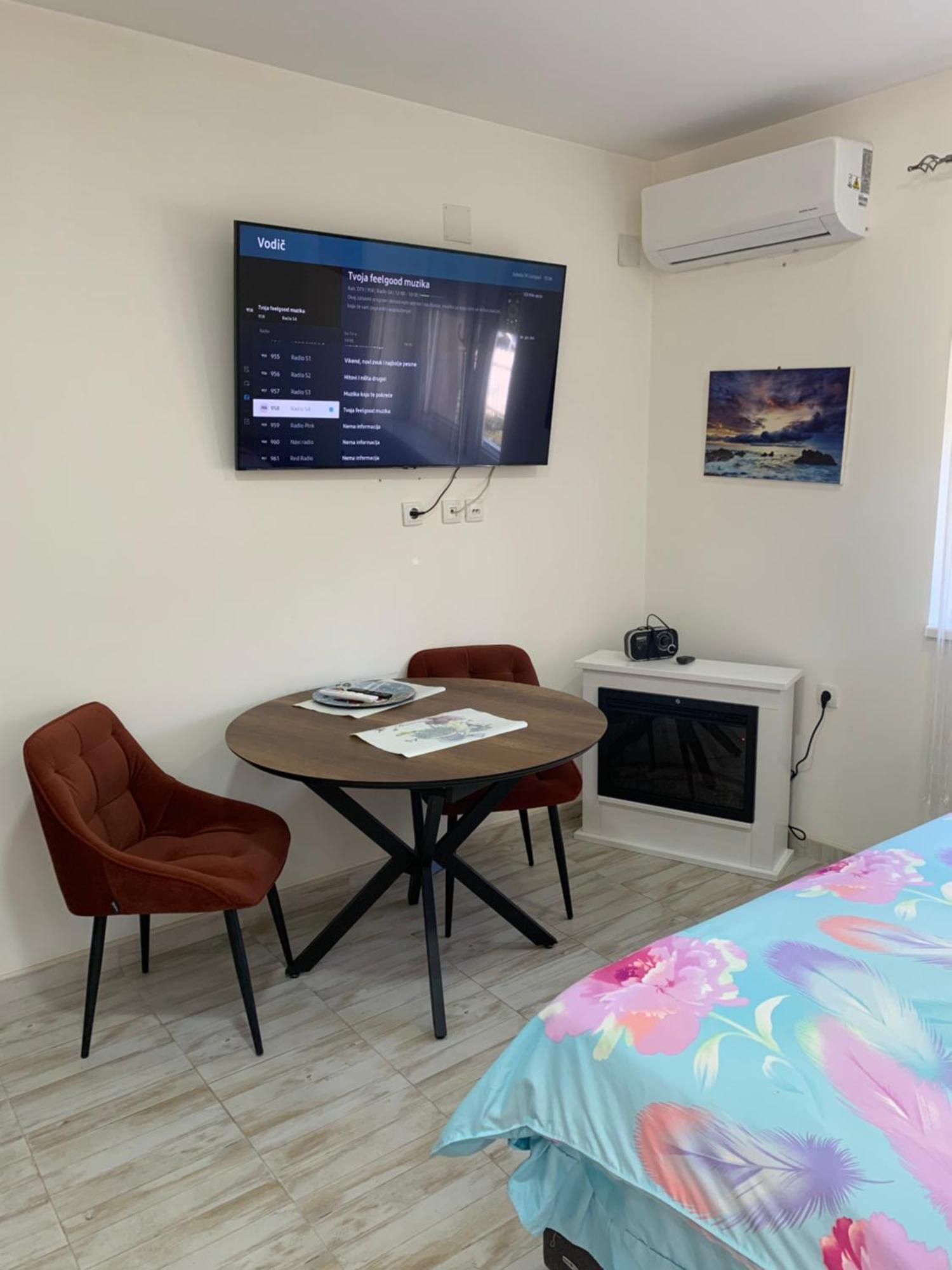 Ferienwohnung Vrdnicka Bajka Vrdnik Exterior foto