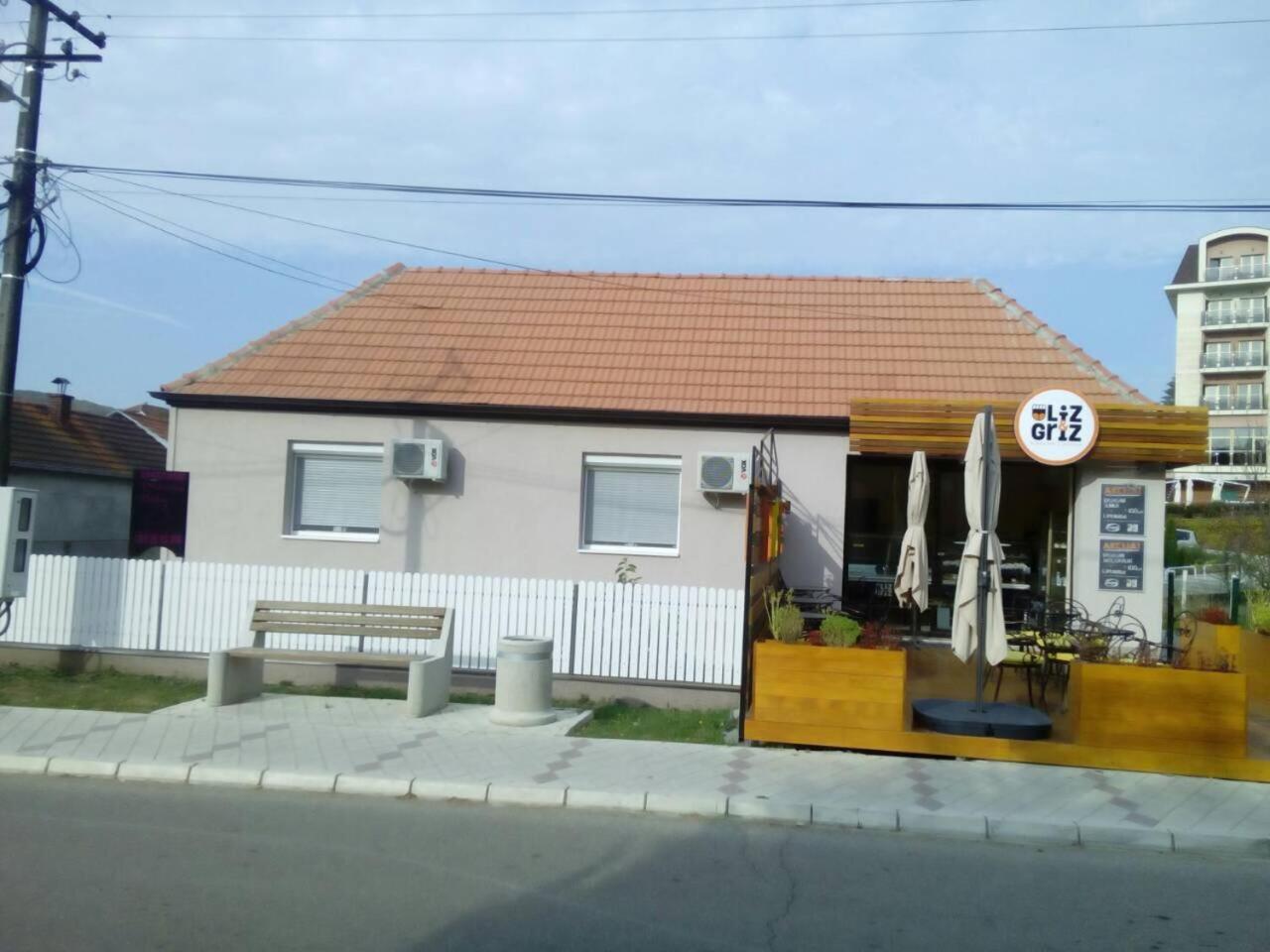 Ferienwohnung Vrdnicka Bajka Vrdnik Exterior foto